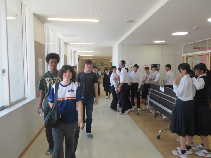 中学校廊下.jpg