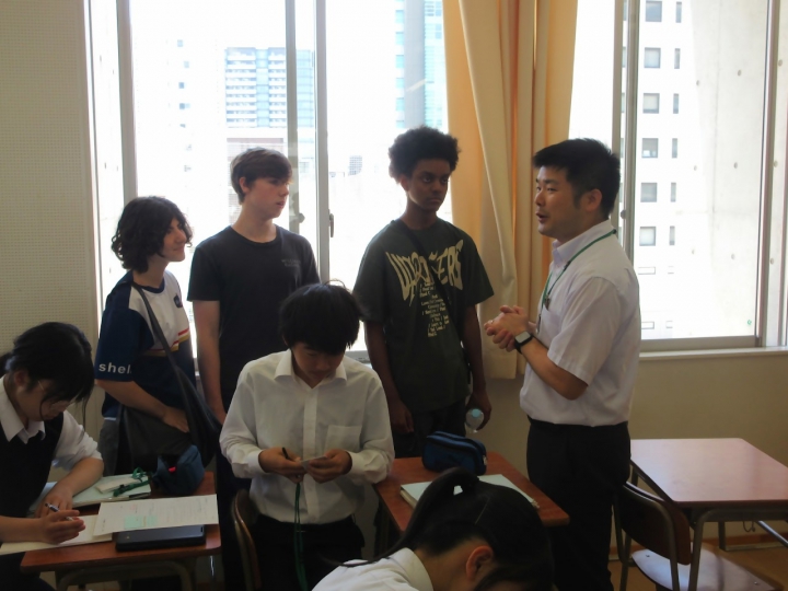先生と３人.jpg